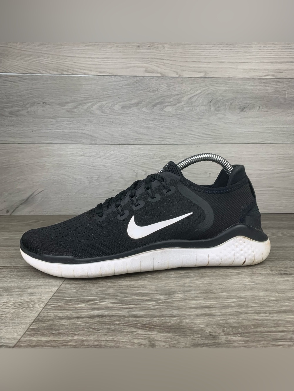 Nike Free RN 2018 Men's Black and White Athletic Running Shoes size 8